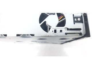 Радио/ проигрыватель CD/DVD / навигация