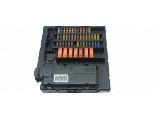 Блок предохранителей 6911922, 6905228   BMW Z4 E85 E86    