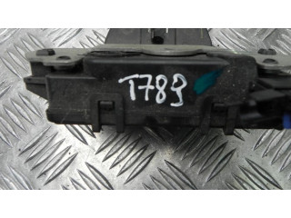 Замок задней крышки