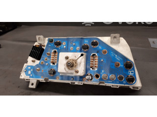 Přístrojová deska Nissan Micra 1983 2481025B07