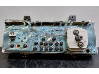 Блок предохранителей  7700841348   Renault Clio I    