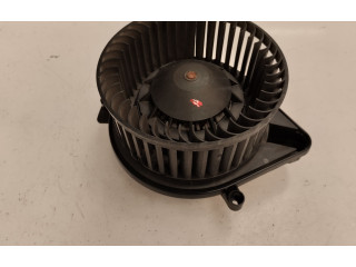 Вентилятор печки    8E1820021B   Audi A4 Allroad