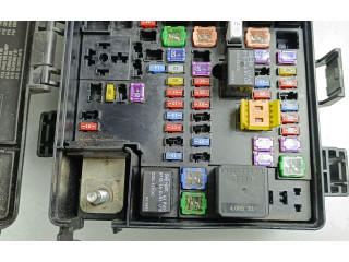 Блок предохранителей P68242818AC Jeep Grand Cherokee