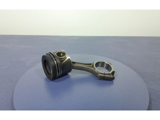 Píst Audi A4 S4 B8 8K