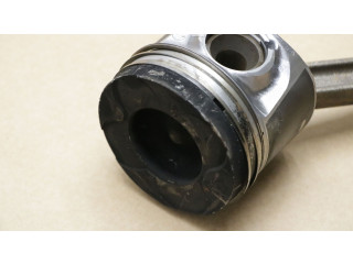  Поршень с шатуном D 5244 T12 174, 174  Volvo V70  