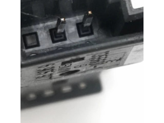 Замок багажника 7183196, 51247183196 BMW X5 E70 2006-2013 года