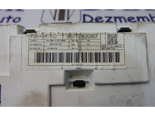 Přístrojová deska  Citroen Berlingo 2013 9677282080  