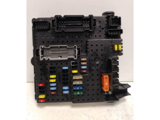 Блок предохранителей 30728512, 28017881   Volvo V70    