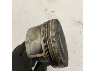 Píst 10bb14 Hyundai i30 pro benzínový motor 1.4