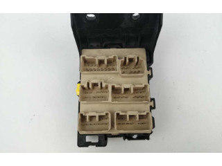 Блок управления 8273405030   Toyota Corolla Verso AR10