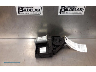 Zpětné zrcátko Volkswagen Caddy 2010