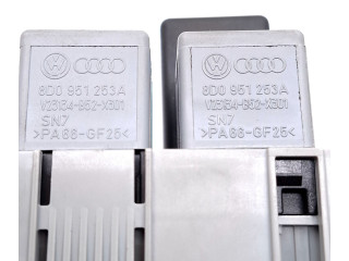   Pojistková skříňka 0281003029, 8D0951253A   Audi Q7 4L 2006