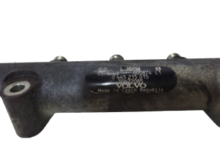 Топливная рампа 0445215015, 30622085   Volvo XC90  