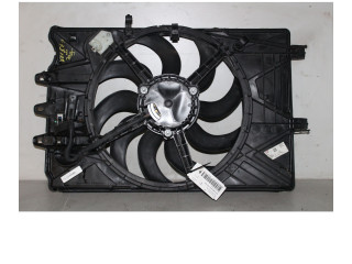 Вентилятор радиатора     52086489    Fiat 500L 