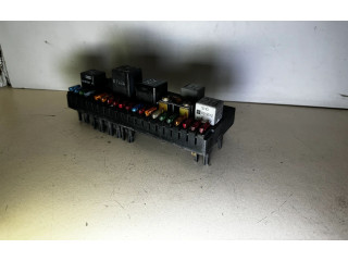 Pojistková skříňka 443941822A, 443941822 Audi 80 90 S2 B4 1993