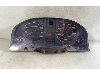 Přístrojová deska Audi 80 90 S2 B4 1992 5KG00600002, 893919067D