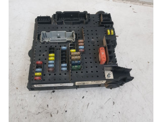 Блок предохранителей 12217799, 8676391 Volvo V70