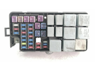 Блок предохранителей Chevrolet Lanos