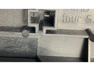 Pojistková skříňka A2049005201 Mercedes-Benz C W204 2009