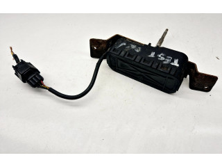 Моторчик стеклоочистителя 8620960, 0390206218    Volvo V70