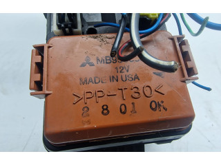 Блок предохранителей MB953355   Mitsubishi Carisma    