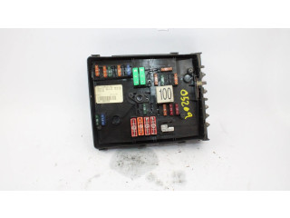 Блок предохранителей 1K0937125A Volkswagen Jetta V
