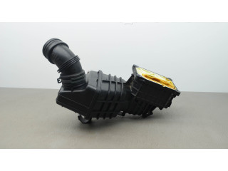 Pojistková skříňka Volkswagen Tiguan 2010