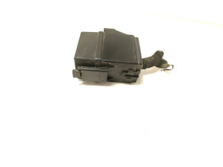 Pojistková skříňka 826165 Chevrolet Trax 2013