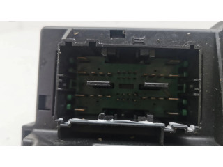 Блок предохранителей 04692073AB Jeep Grand Cherokee (WK)