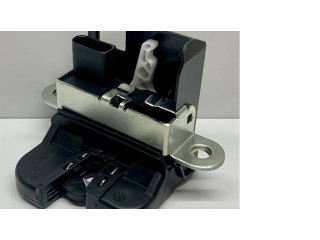 Замок задней крышки