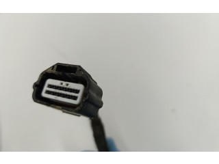 Зеркало электрическое        Nissan Navara  2005 - 2016 года   