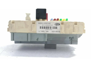 Блок предохранителей 60681000 Alfa Romeo 166