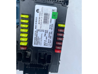 Блок предохранителей P68531532AA, 28745116 Jeep Compass