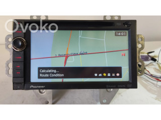 Радио/ проигрыватель CD/DVD / навигация