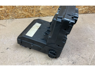 Блок предохранителей 30786475, 28062212   Volvo V70    