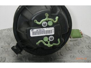 Вентилятор печки    272106020R   Dacia Sandero