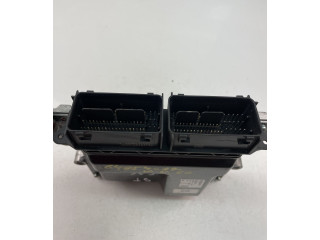 Блок управления двигателем Блок управления 32242005   Volvo V70