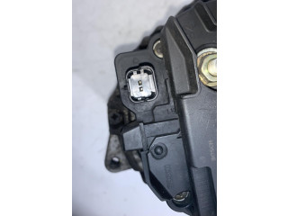 Генератор    Mitsubishi Endeavor      