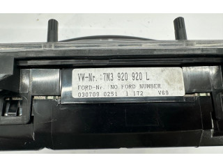 Přístrojová deska  Volkswagen Sharan 2009 7M3920920L, 030709025L  