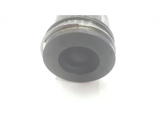  Поршень с шатуном  8580515, 11258580515  BMW X3 G01 для дизельного двигателя 2.0