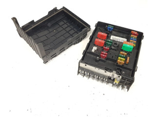 Блок предохранителей 8K150911 Audi Q3 8U