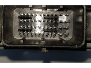 Блок управления двигателя 8201117953 Dacia Sandero