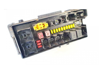 Блок предохранителей  04692071ab, 52561l   Jeep Grand Cherokee (WK)    