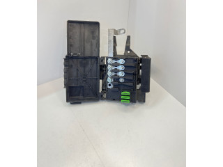 Блок предохранителей 1J0937550   Audi A3 S3 8L    