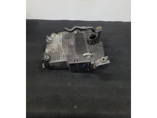 Блок предохранителей H8201172661, 70535779 Dacia Logan II