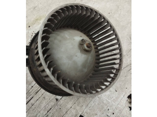 Вентилятор печки       Mazda 323