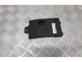 Блок предохранителей Dacia Logan I