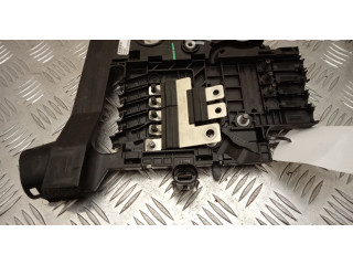 Блок предохранителей 32200114 Volvo XC60