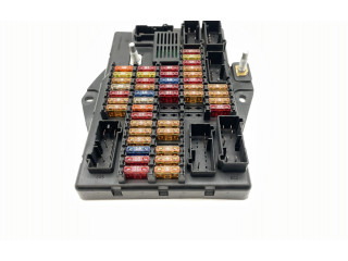 Блок предохранителей 2W9314A073CE, 2W9314A073CE Jaguar XJ X350