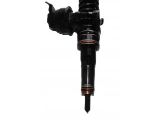 Форсунка 038130073AQA    Audi A3 S3 8L   